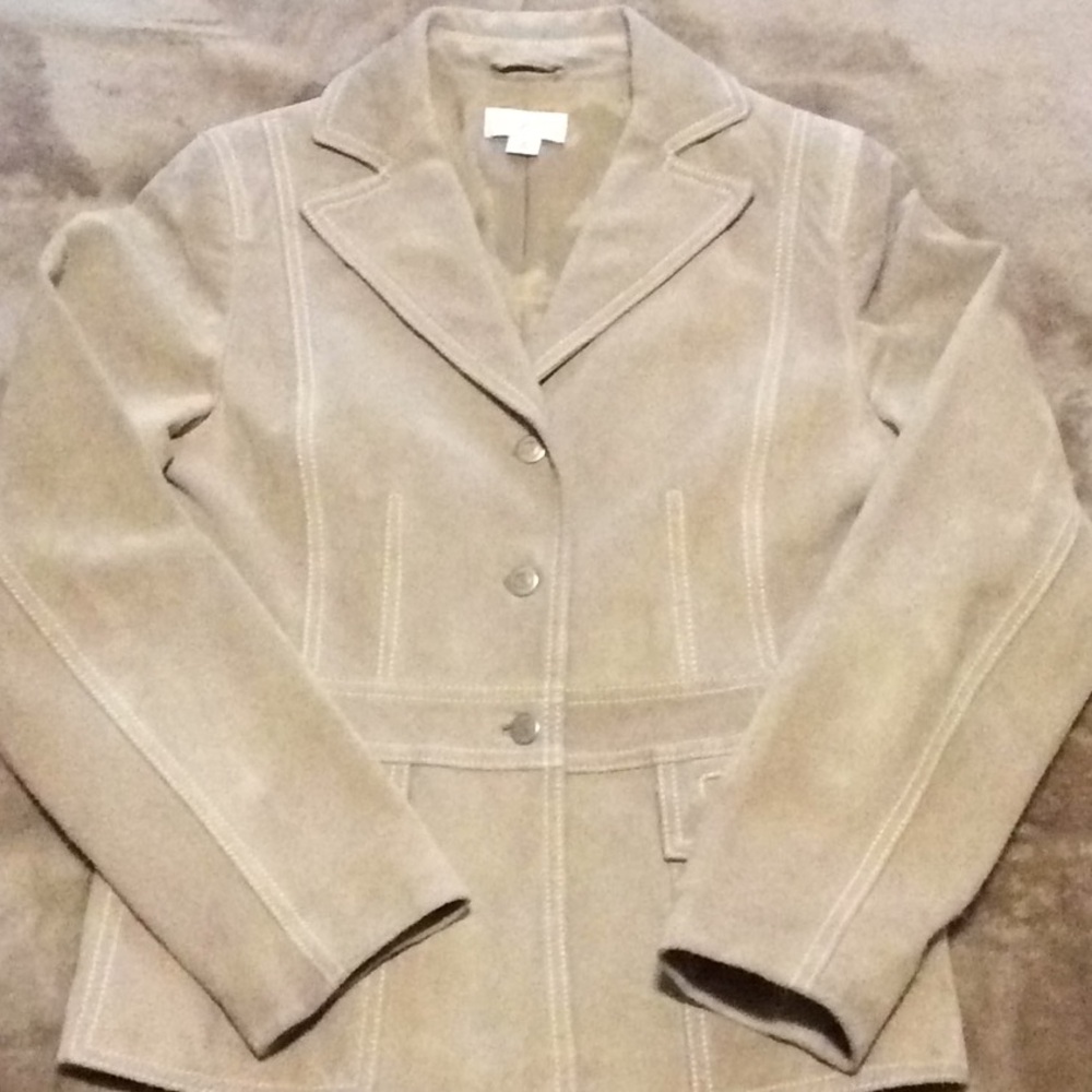 LOFT light tan leather suede jacket EUC! Size 6